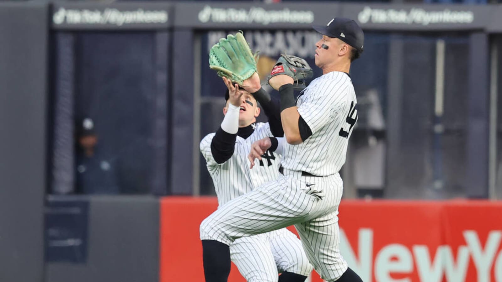 Yankees cost themselves with defensive error in Game 3