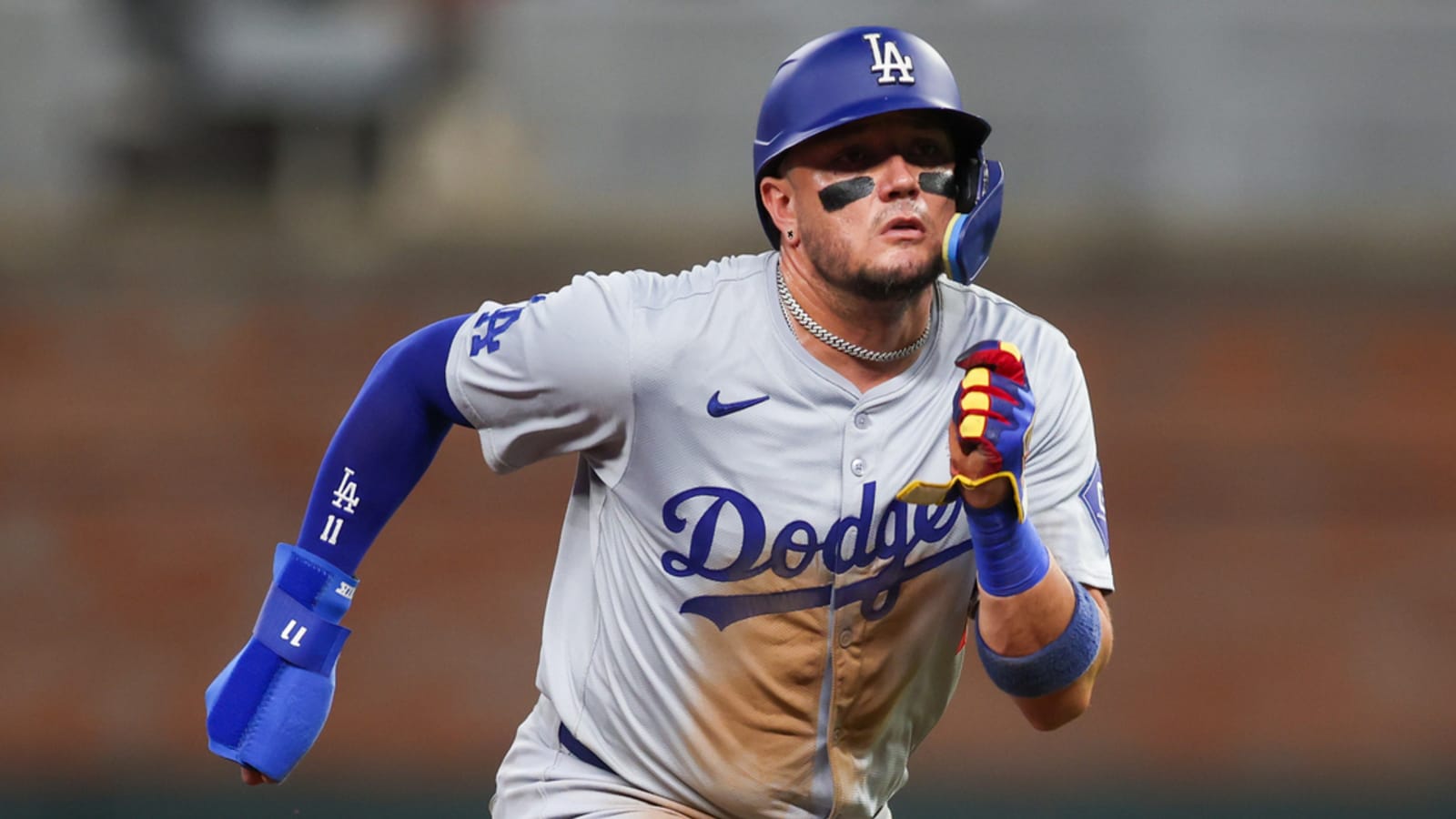 Dodgers announce World Series roster