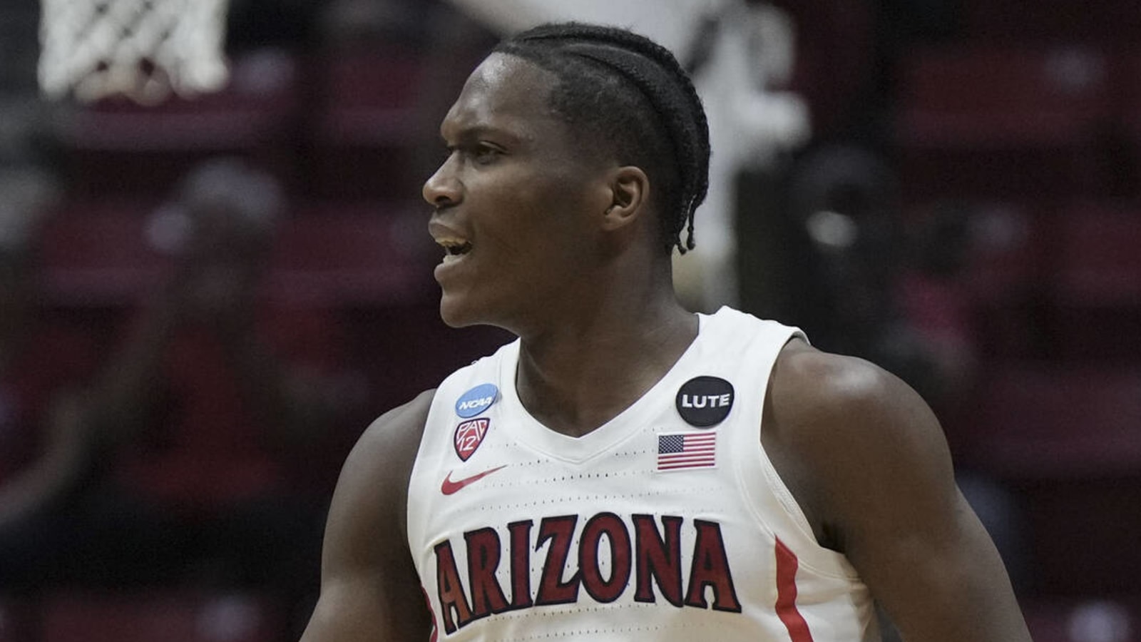 Arizona's Bennedict Mathurin attempted to apologize after possible contact with TCU dancer