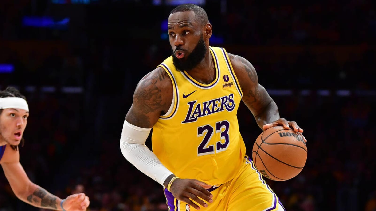 Los Angeles Lakers Might Lose LeBron James Bargaining Chip for 2024 As Thoughts of Playing With Bronny Changes
