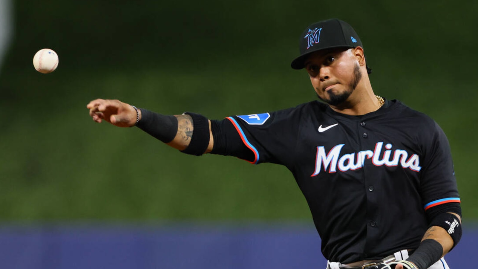 Marlins' salary decision makes Luis Arraez trade even more puzzling