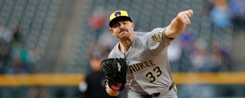 Watch: Brewers' Tyler Alexander makes a jaw-dropping catch