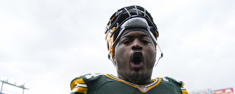 Packers’ Elgton Jenkins expected to play center in 2025