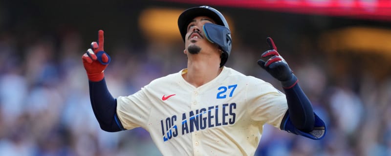 Watch: Dodgers outfielder unleashes epic throw vs. Red Sox