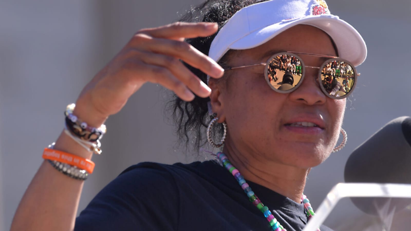 South Carolina Announces Historic Dawn Staley News