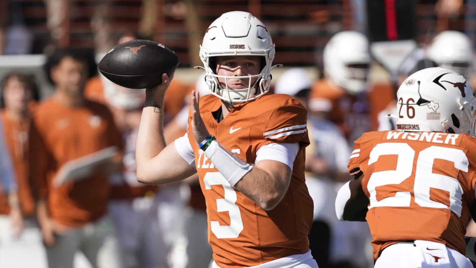 Quinn Ewers sets career-high in dominating win vs. Florida
