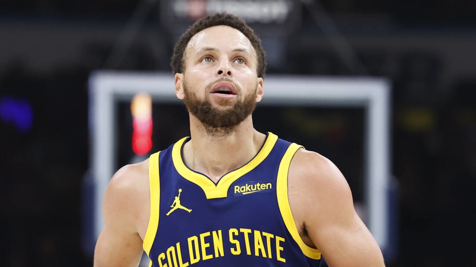 Why Warriors must make bold move to aid Stephen Curry