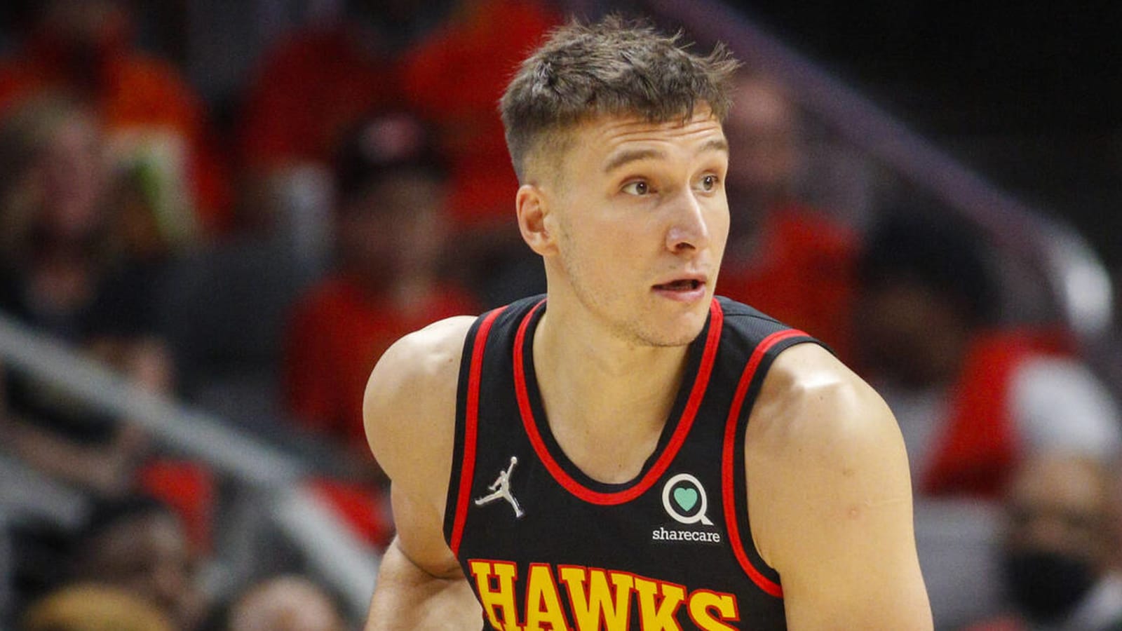 Hawks’ Bogdanovic reportedly underwent knee surgery