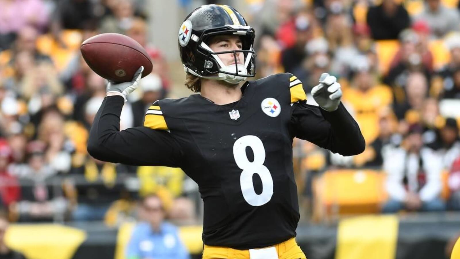 Steelers Trade Kenny Pickett to Eagles