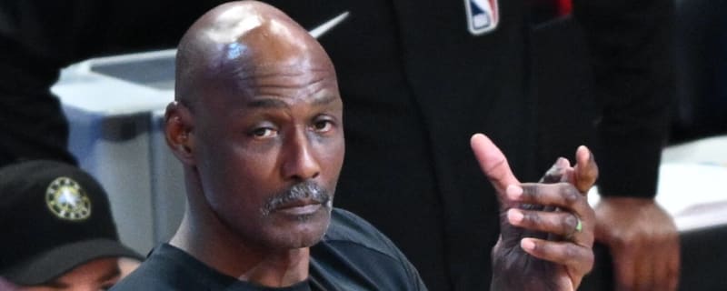 League faces criticism for including Karl Malone in AS Weekend