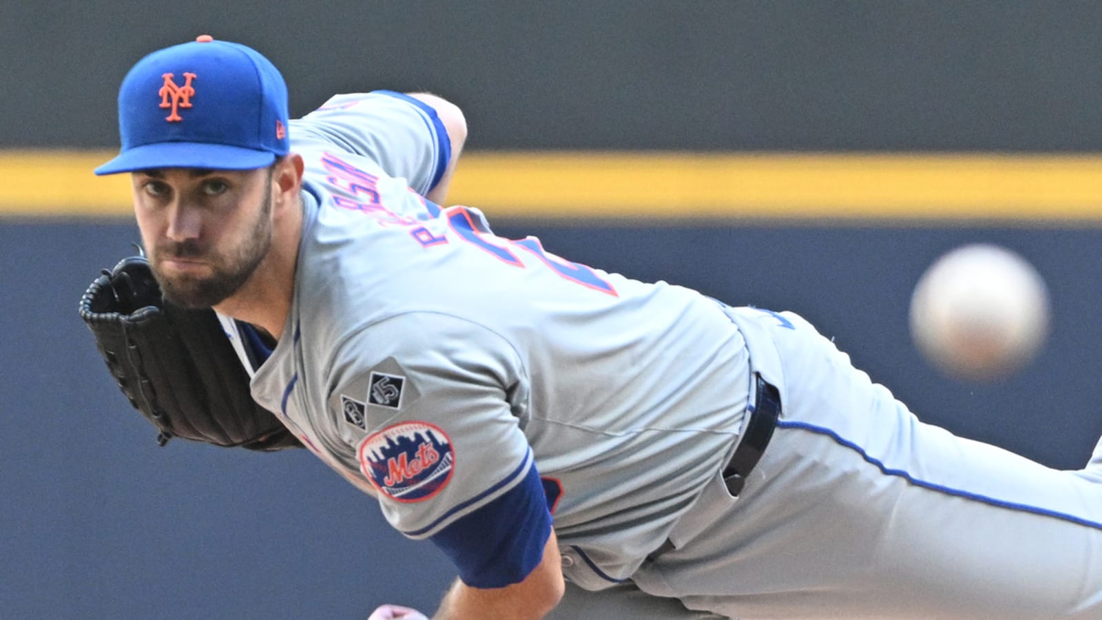 Mets beat Brewers, now play for wild-card berth Monday