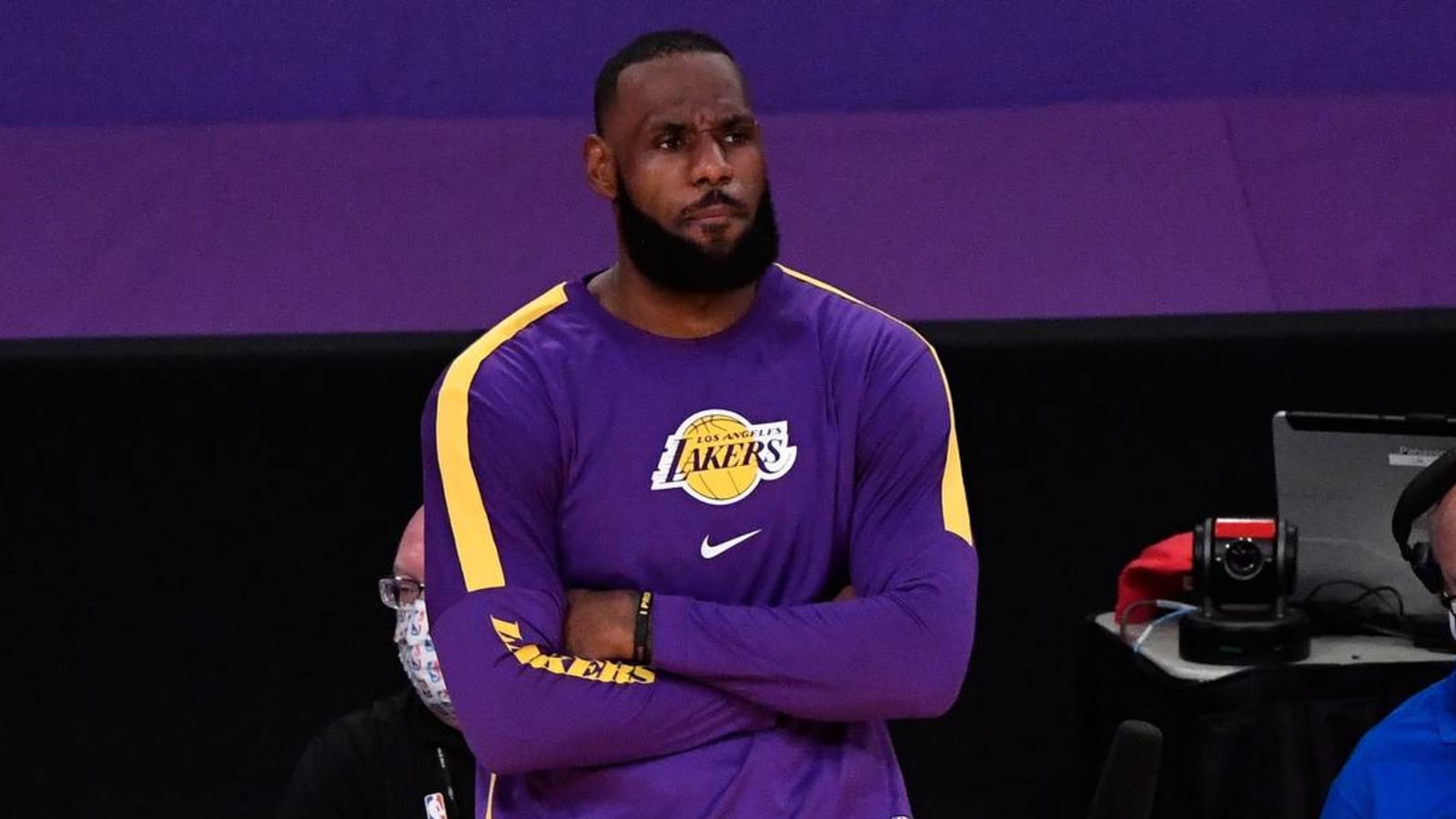 Lakers' LeBron James out Tuesday vs. Knicks to rest ankle