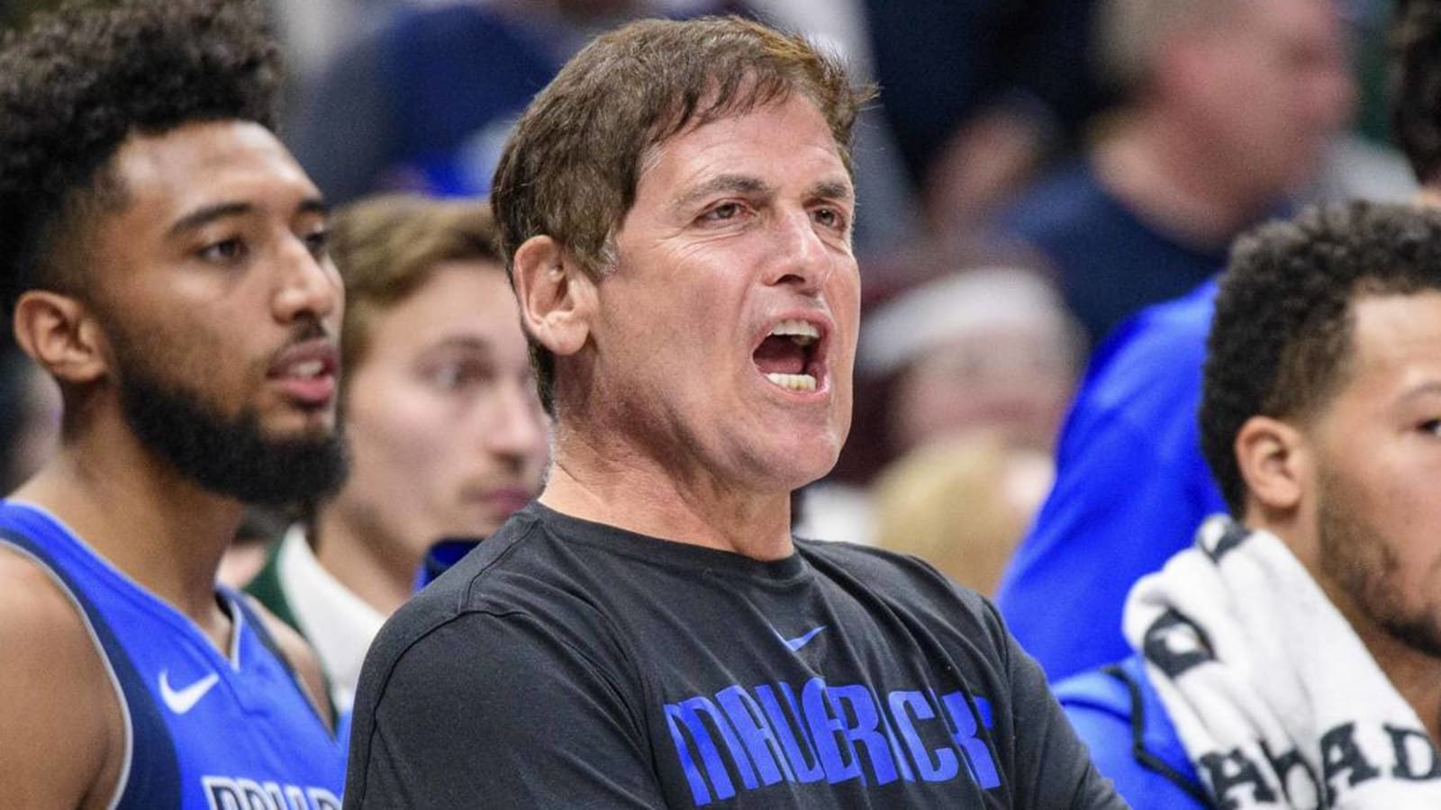 Mark Cuban, Ted Cruz clash over low NBA ratings