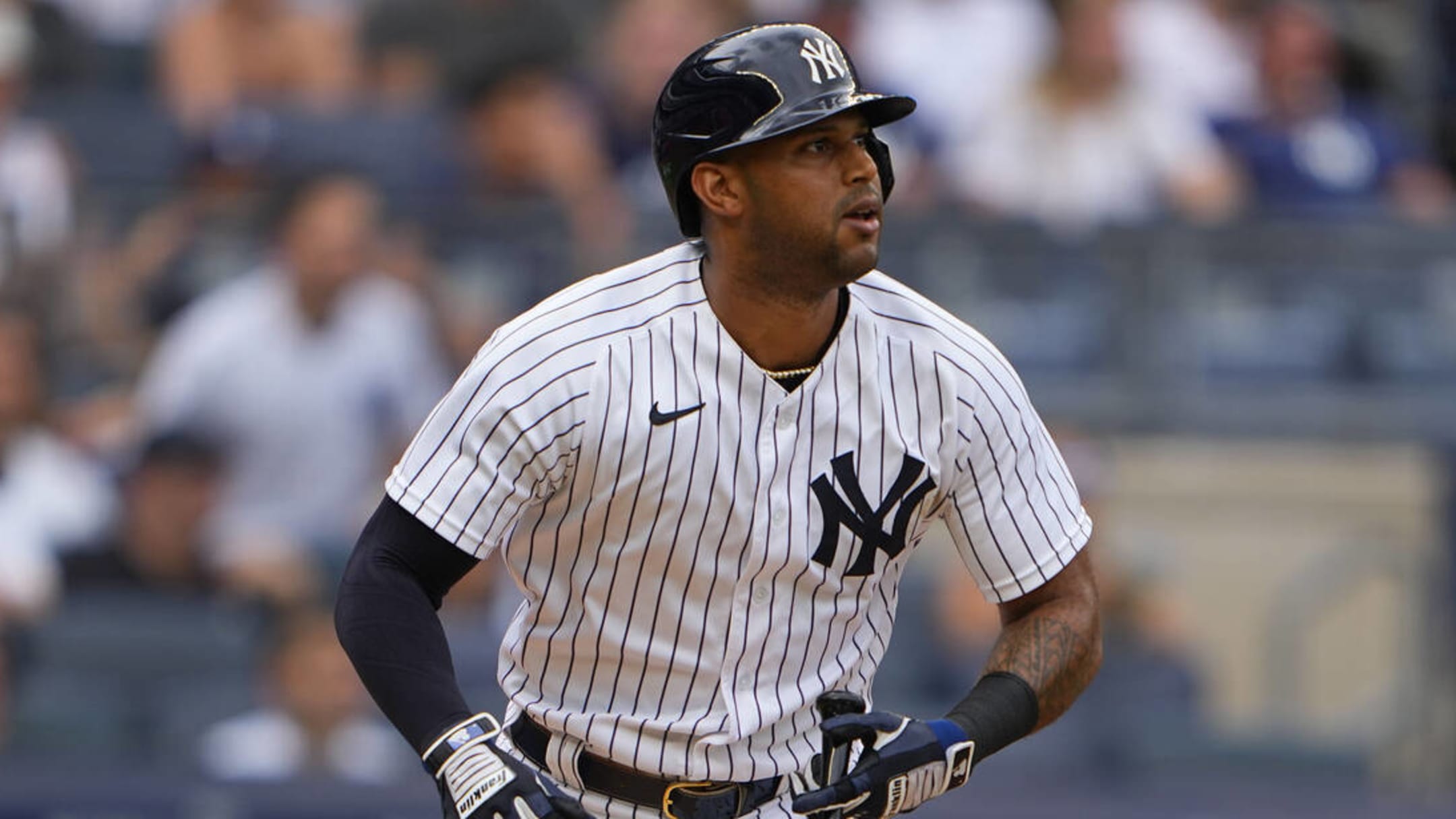 Aaron Hicks wondering about his Yankees future