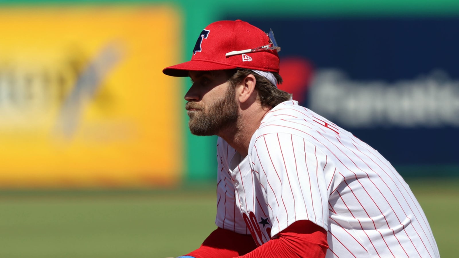 Phillies' Bryce Harper willing to return to OF to accommodate team
