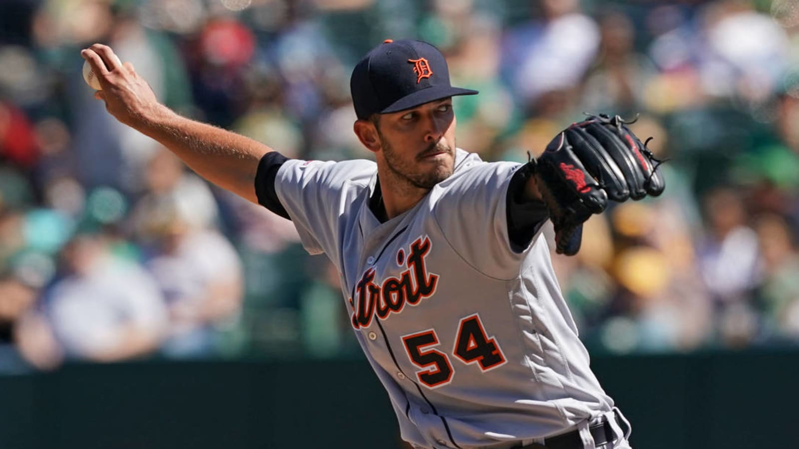 Former Tigers RHP Drew VerHagen re-signs with Japanese team