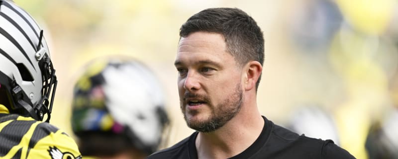 Oregon's Lanning is wary of both of Michigan's quarterbacks