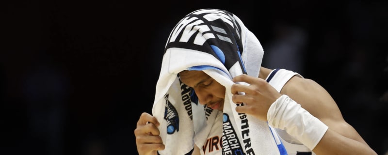 Fan's T-shirt goes perfectly with Virginia's latest offensive performance