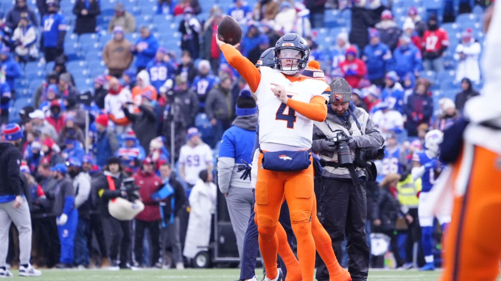 Dolphins QB Zach Wilson Believes He&#39;s Still a Starter