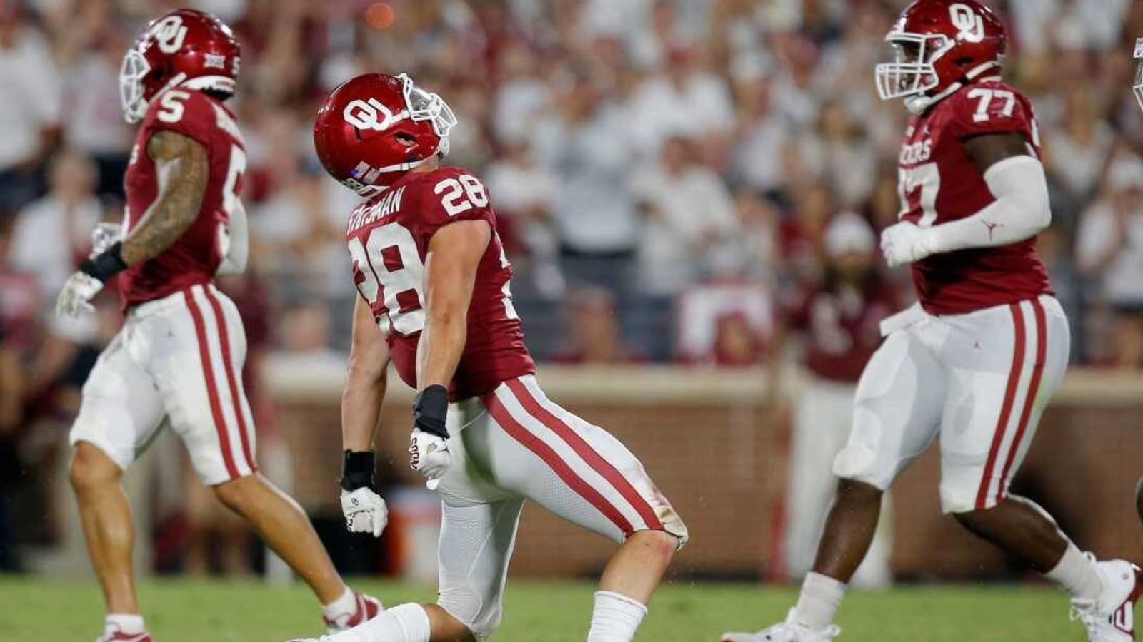 Oklahoma LB Earns Spot on All-American Team