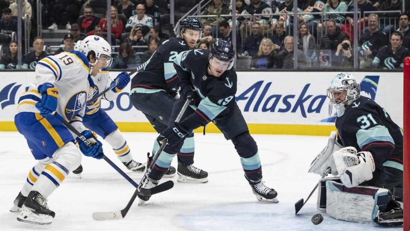 Jeff Skinner's hat trick powers Sabres past Kraken