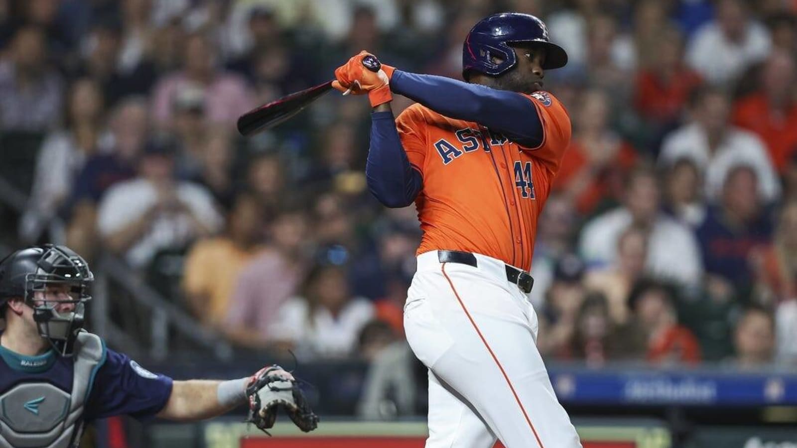 Four-run inning carries Astros past Mariners