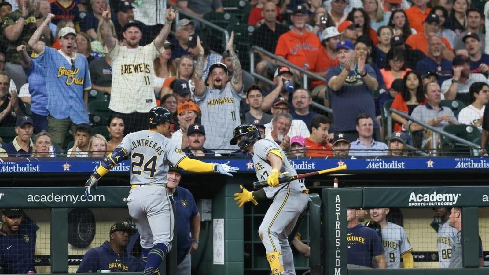 Brewers seek series win against Astros after making a 'statement'