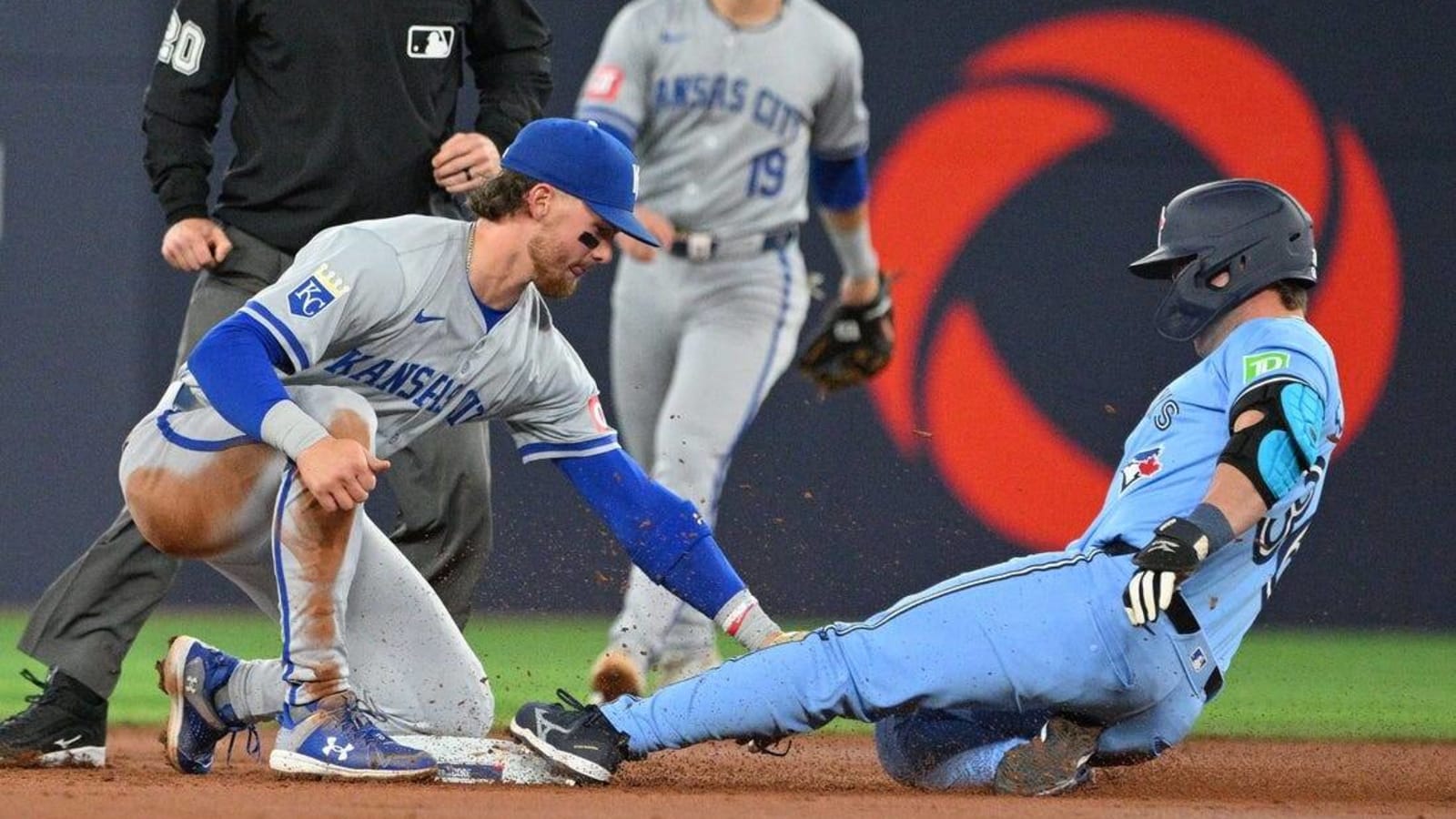 Royals even series with Jays thanks to 4-1 win