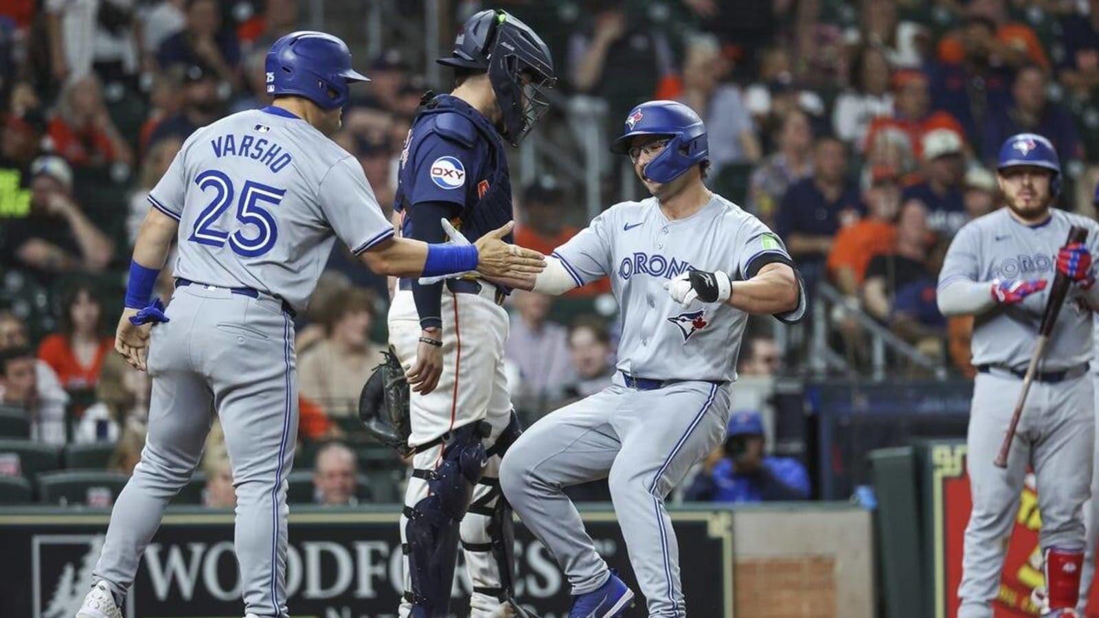 Davis Schneider&#39;s homer in 9th rallies Jays past Astros