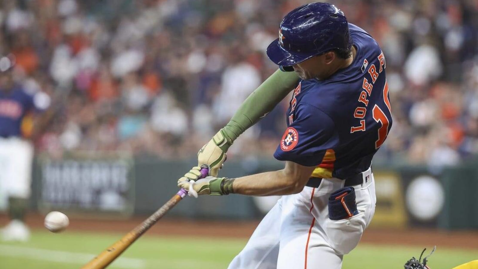 Astros&#39; outfielders producing at plate ahead of opener vs. Angels