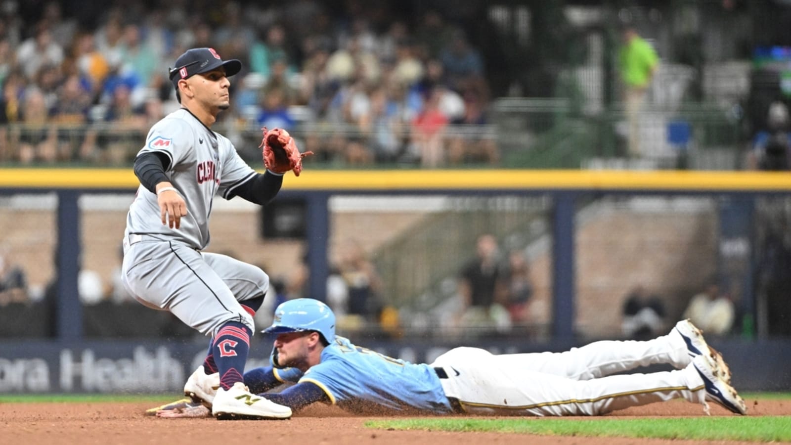 Brewers search for series victory over Guardians