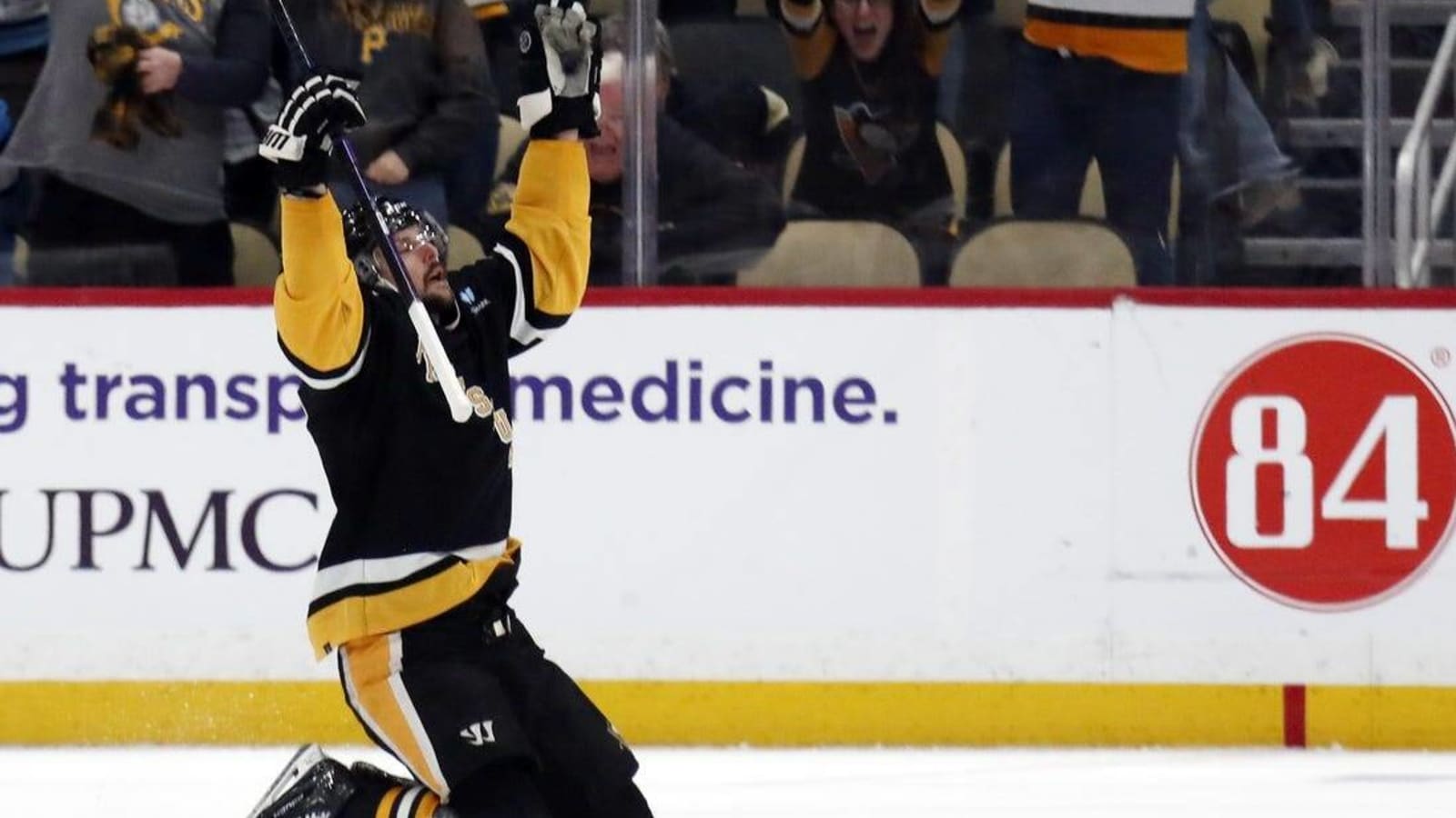 Penguins look to increase points streak to 11 when they face Bruins