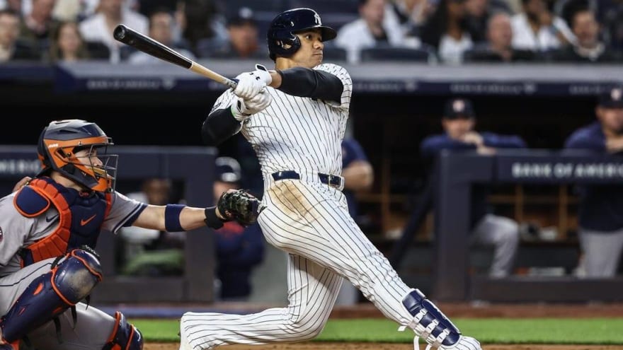 Juan Soto, Yankees look to keep hits coming against falling Astros