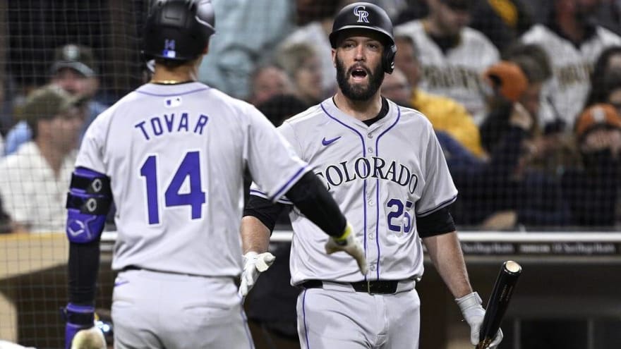 Rockies double up Padres for sixth straight win