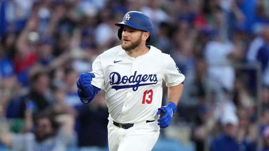 Dodgers use Max Muncy&#39;s grand slam to club Marlins