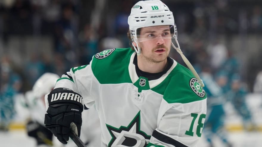 Stars sign F Sam Steel to 4-year, $14.8M extension