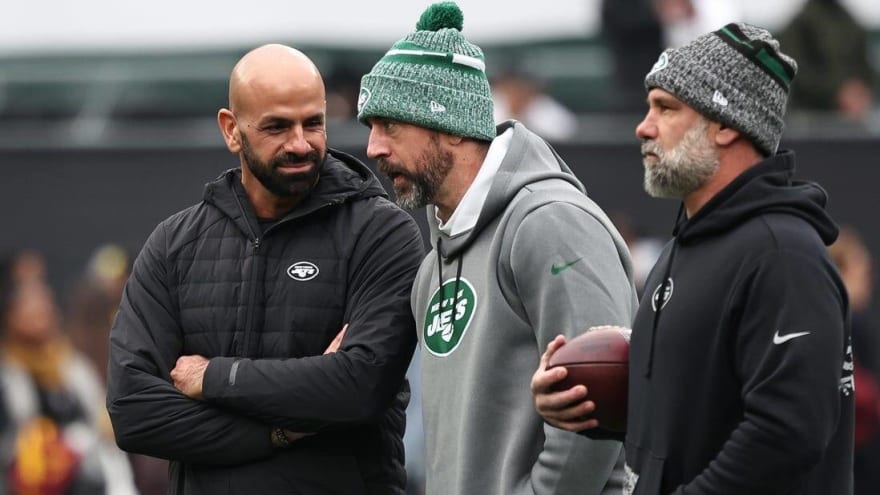 Jets coach on Aaron Rodgers: &#39;He&#39;s doing everything&#39;