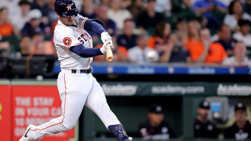 Astros attempt to tame Cardinals in series opener