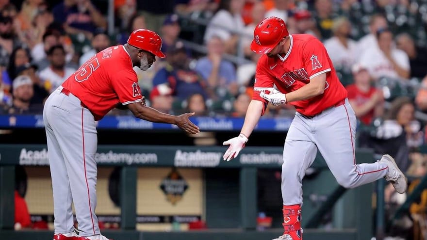 Young Angels showing promise vs. Astros