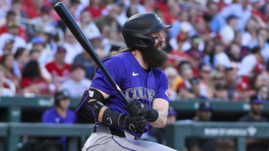 Rockies end five-game skid by edging Cardinals
