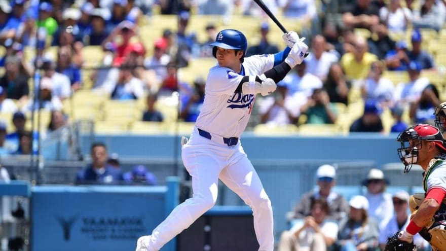 Shohei Ohtani hits winning single as Dodgers top Reds in 10
