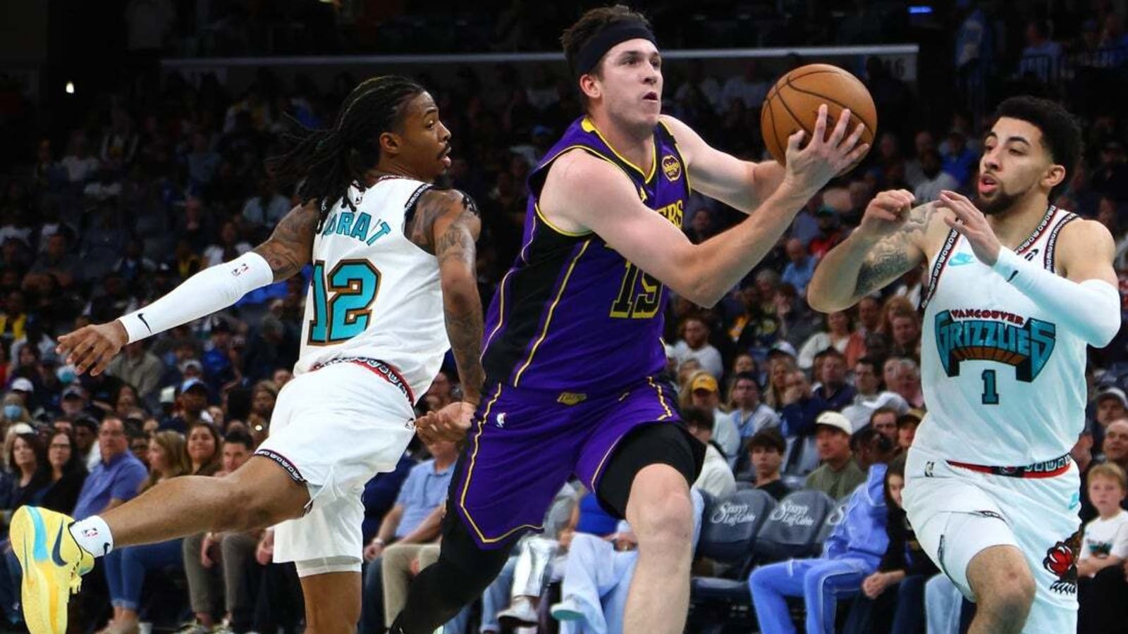 Lakers handle Grizzlies in post-Taylor Jenkins era