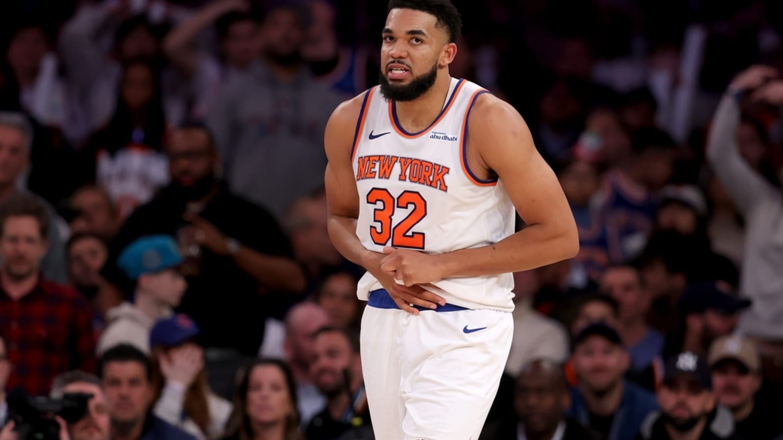 Knicks C Karl-Anthony Towns (thumb) out vs. 76ers