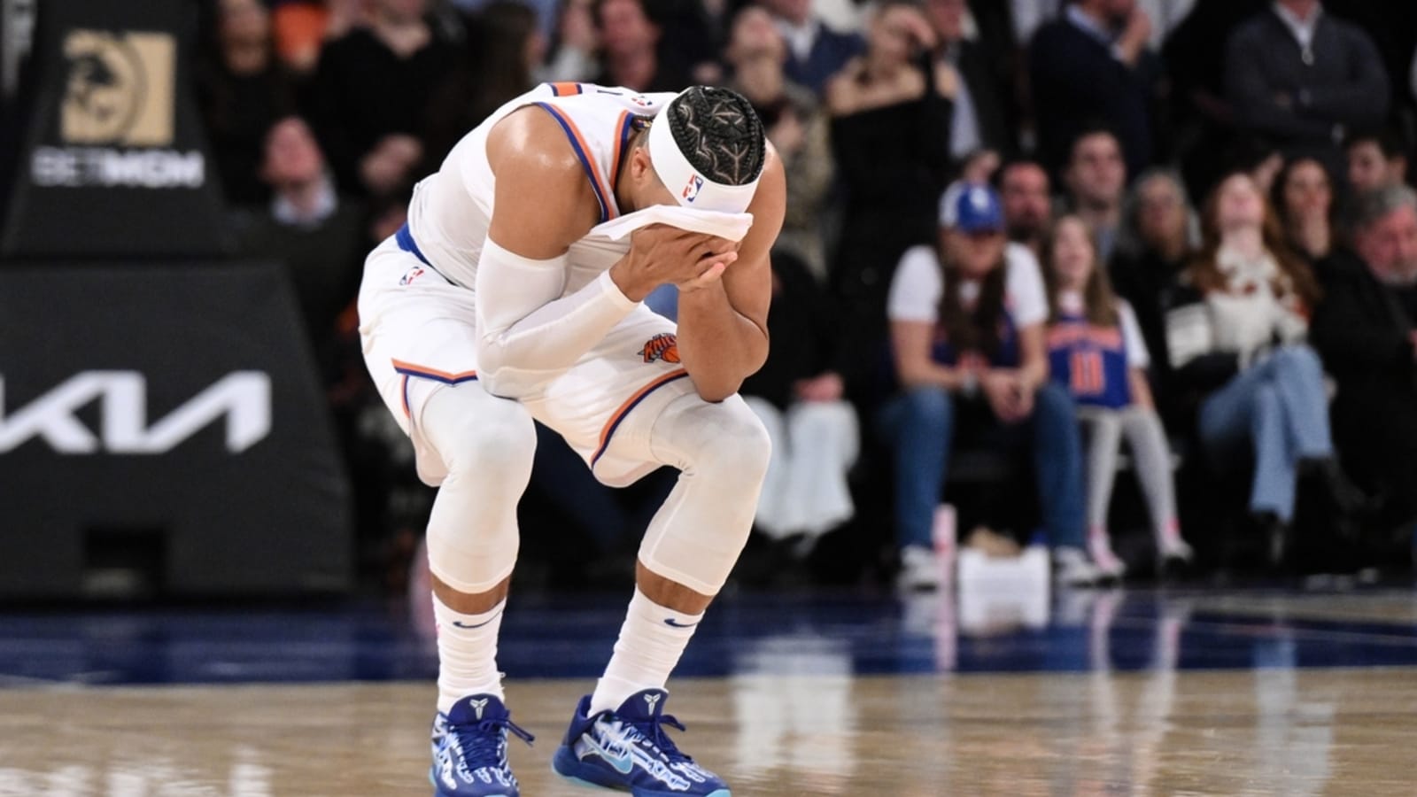 Coby White, Bulls hold off hard-charging Knicks, Karl-Anthony Towns' 46 points