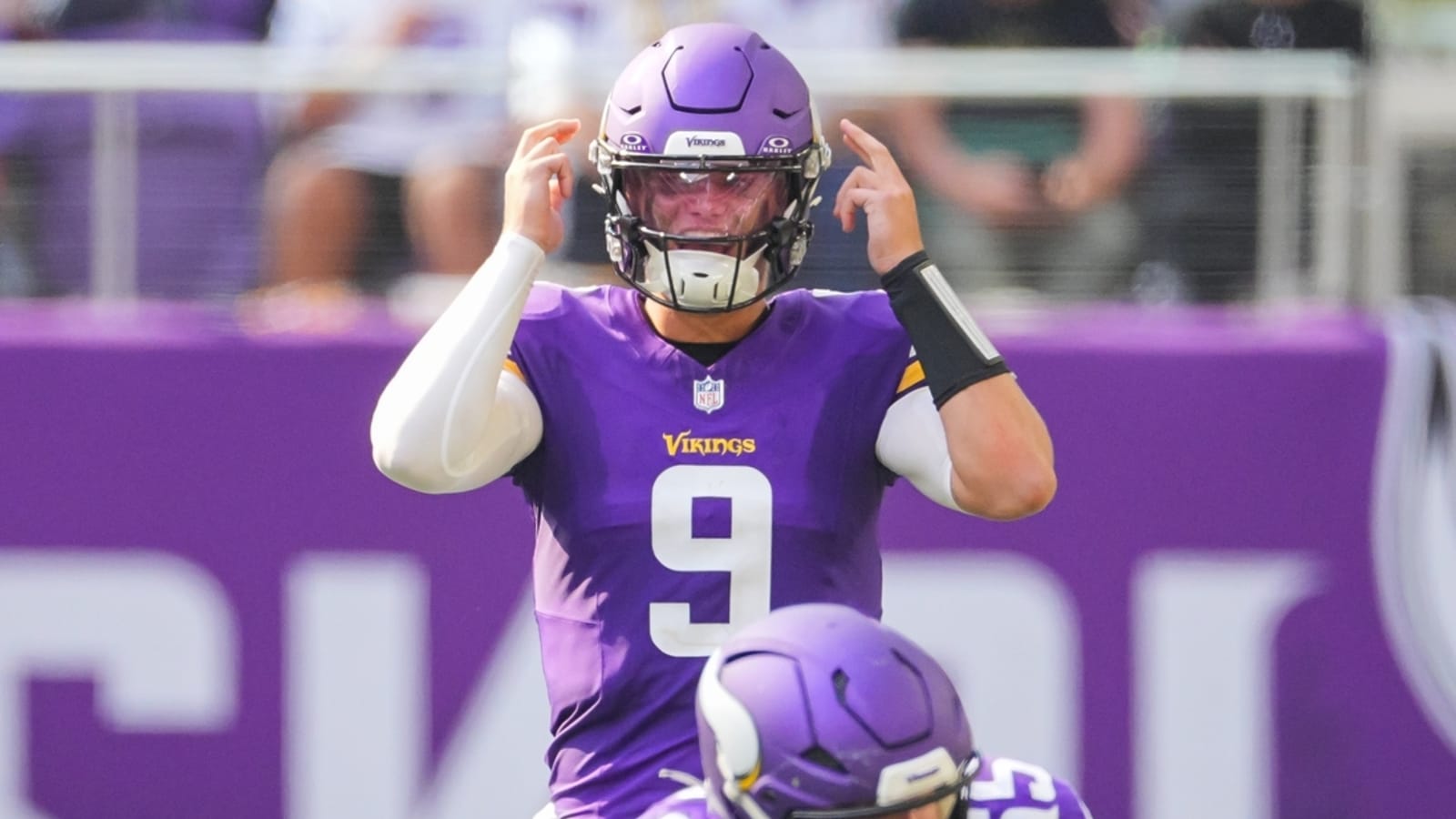 Vikings hold rookie QB J.J. McCarthy (knee) out of practice