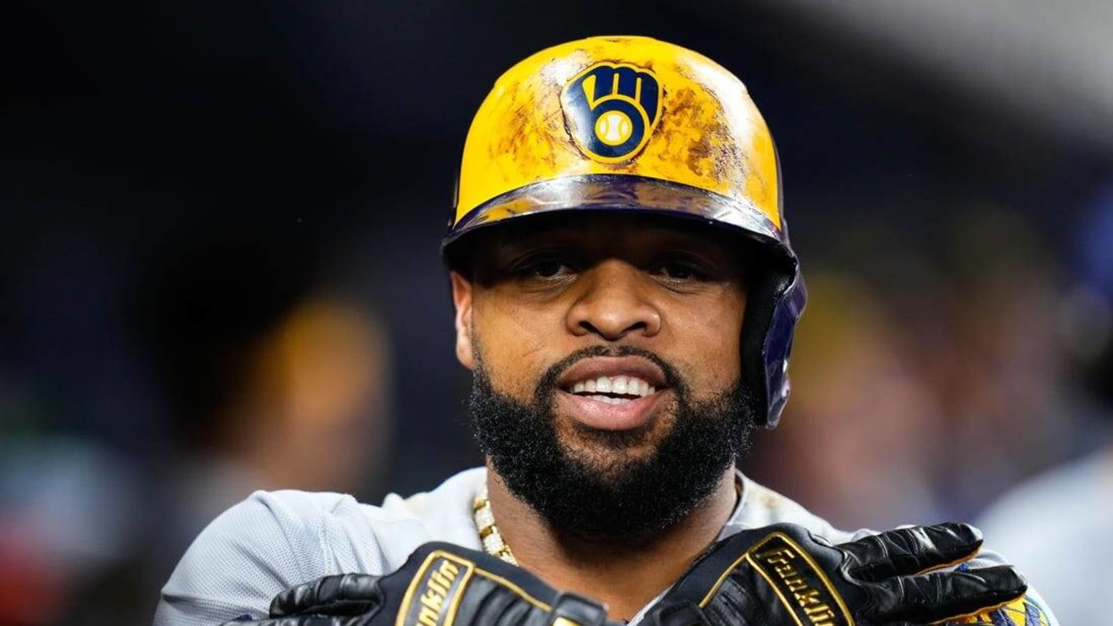 Reports Twins signing 1B Carlos Santana to 1 year deal Yardbarker