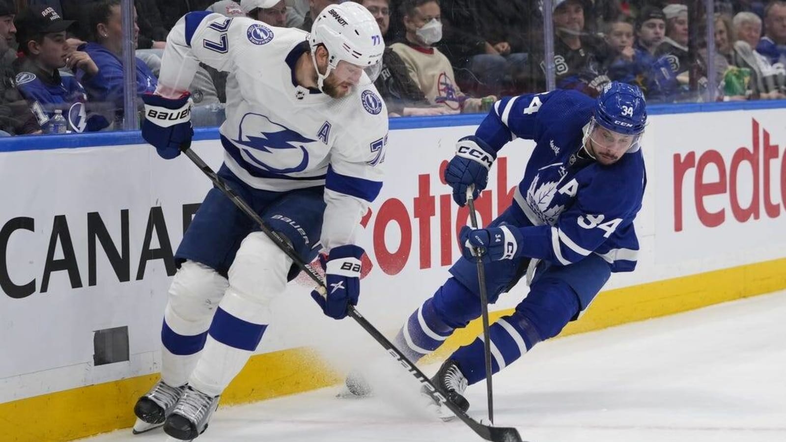 Nikita Kucherov sets Lightning points mark in win vs. Leafs