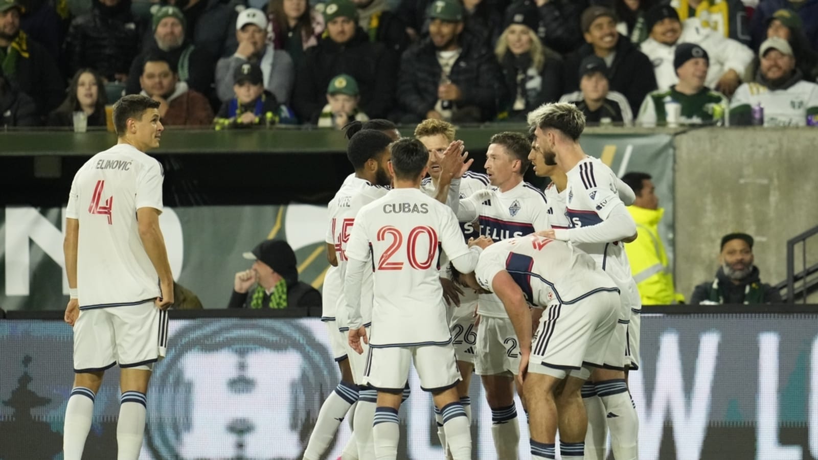 Ryan Gauld's hat trick fuels Whitecaps' rout of Timbers 