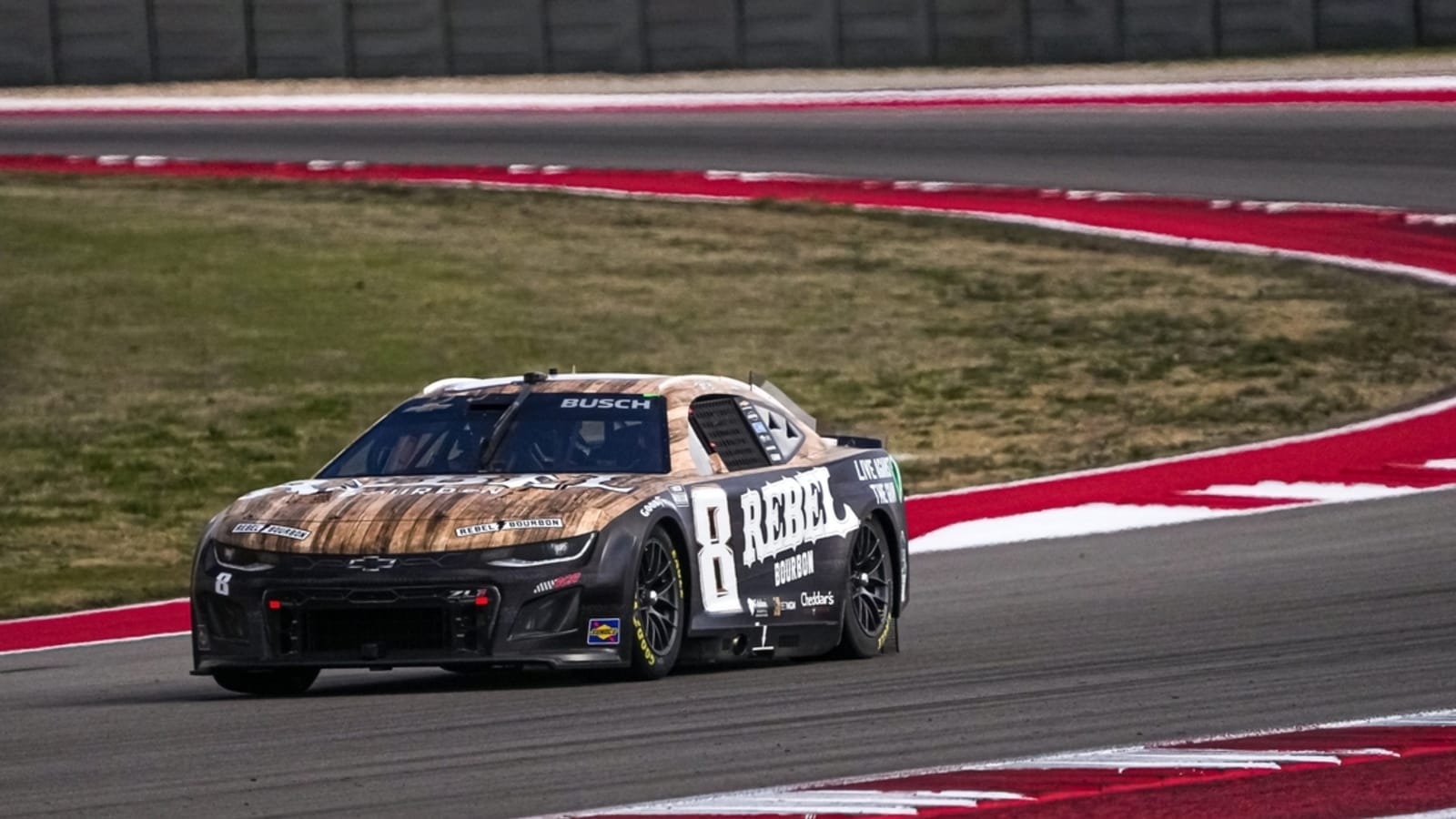 Stubbs: Kyle Busch’s latest near miss proof young guns have sped by