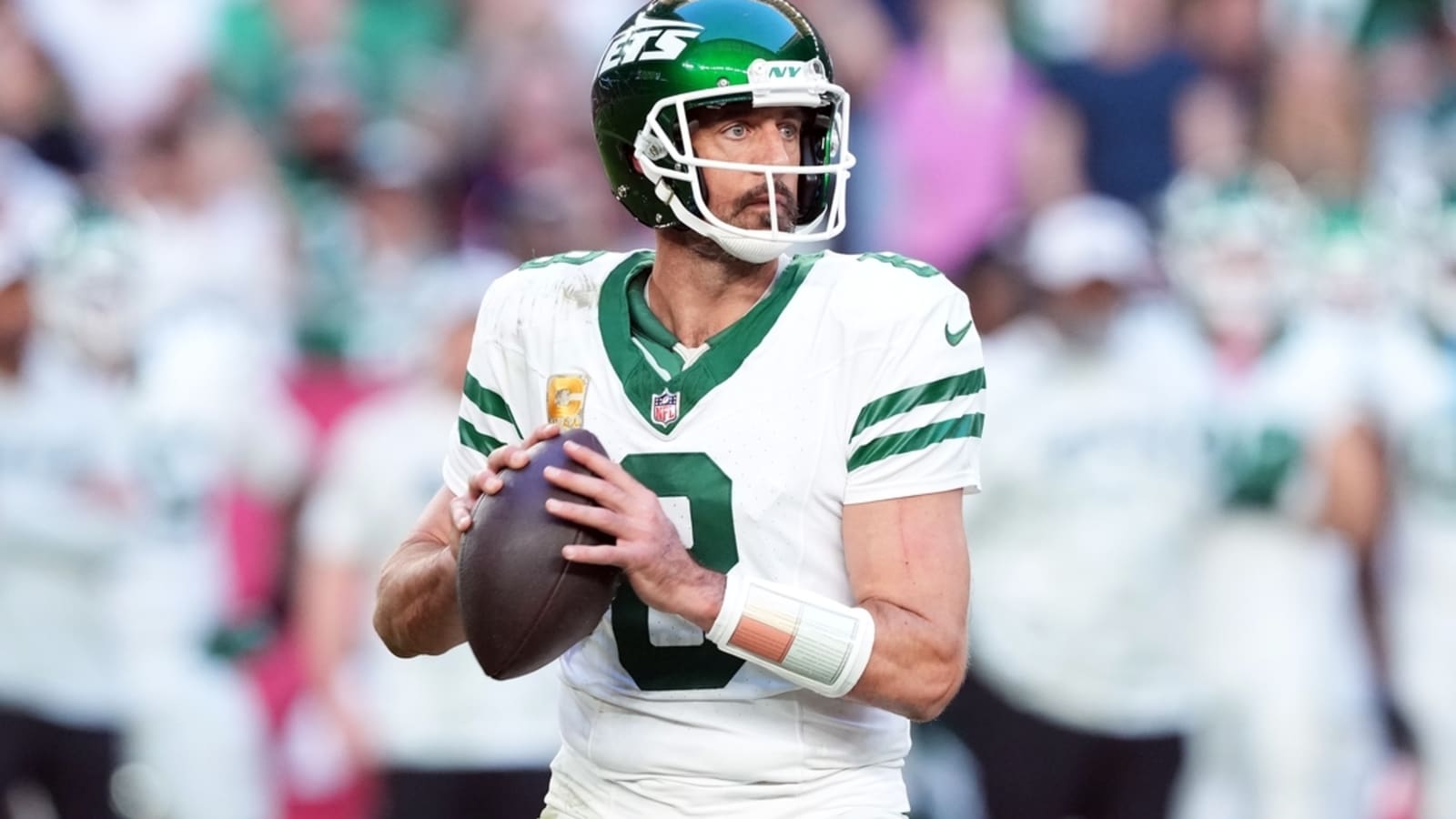 Jets&#39; Aaron Rodgers expects to play next season